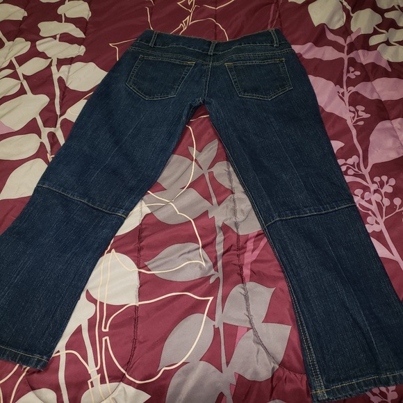 Blue Asphalt Women's Capri‎ Jeans - Picture 7 of 7